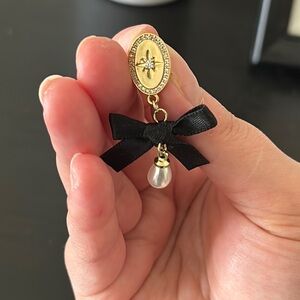 Black and Gold Bow Earrings